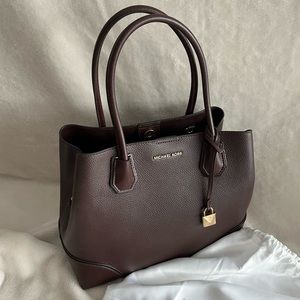 MICHAEL Michael Kors Mercer Gallery Med Center Zip Tote